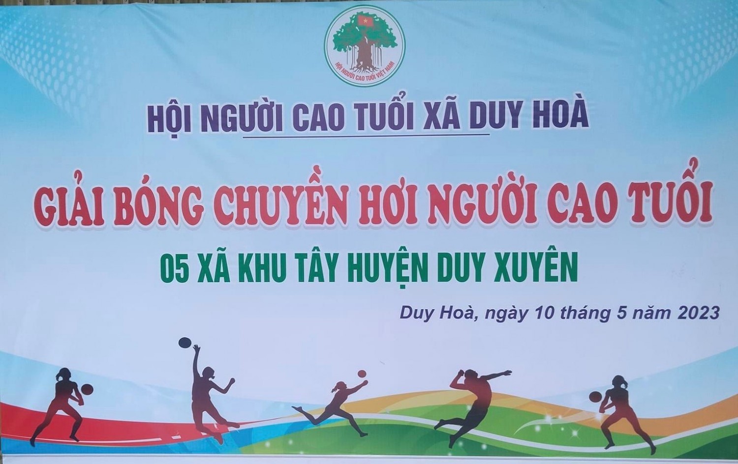 HỘI NGƯỜI CAO TUỔI XÃ DUY HÒA ĐĂNG CAI TỔ CHỨC GIẢI BÓNG CHUYỀN HƠI